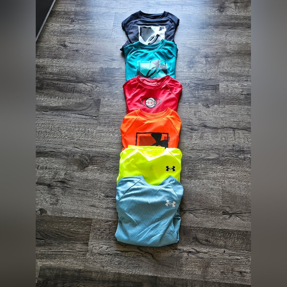 Bundle of 6 Boys Under Armour shirts small